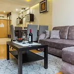 Prestige Apartament Z Widokiem Na Gory W Centrum Cytryn